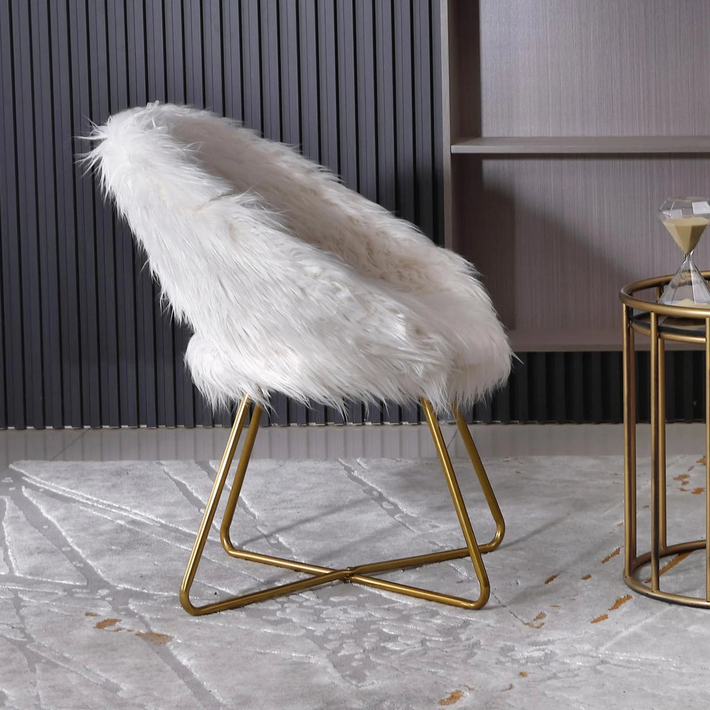 Off-White Bucket Chair F29704