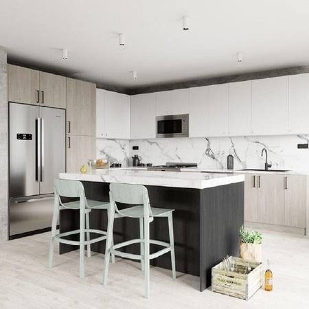 Stock Sink Base Cabinet in Shaker White G996