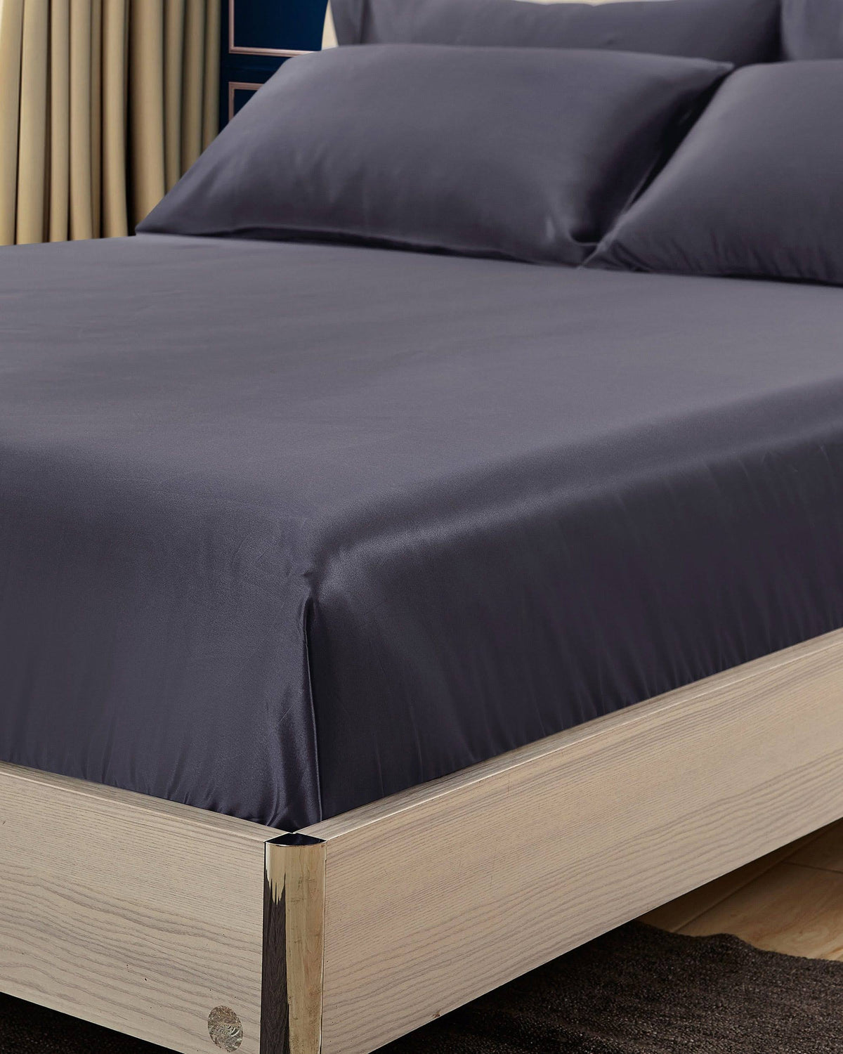 King Charcoal Purple 100% Organic Silk Fitted Sheet P125726