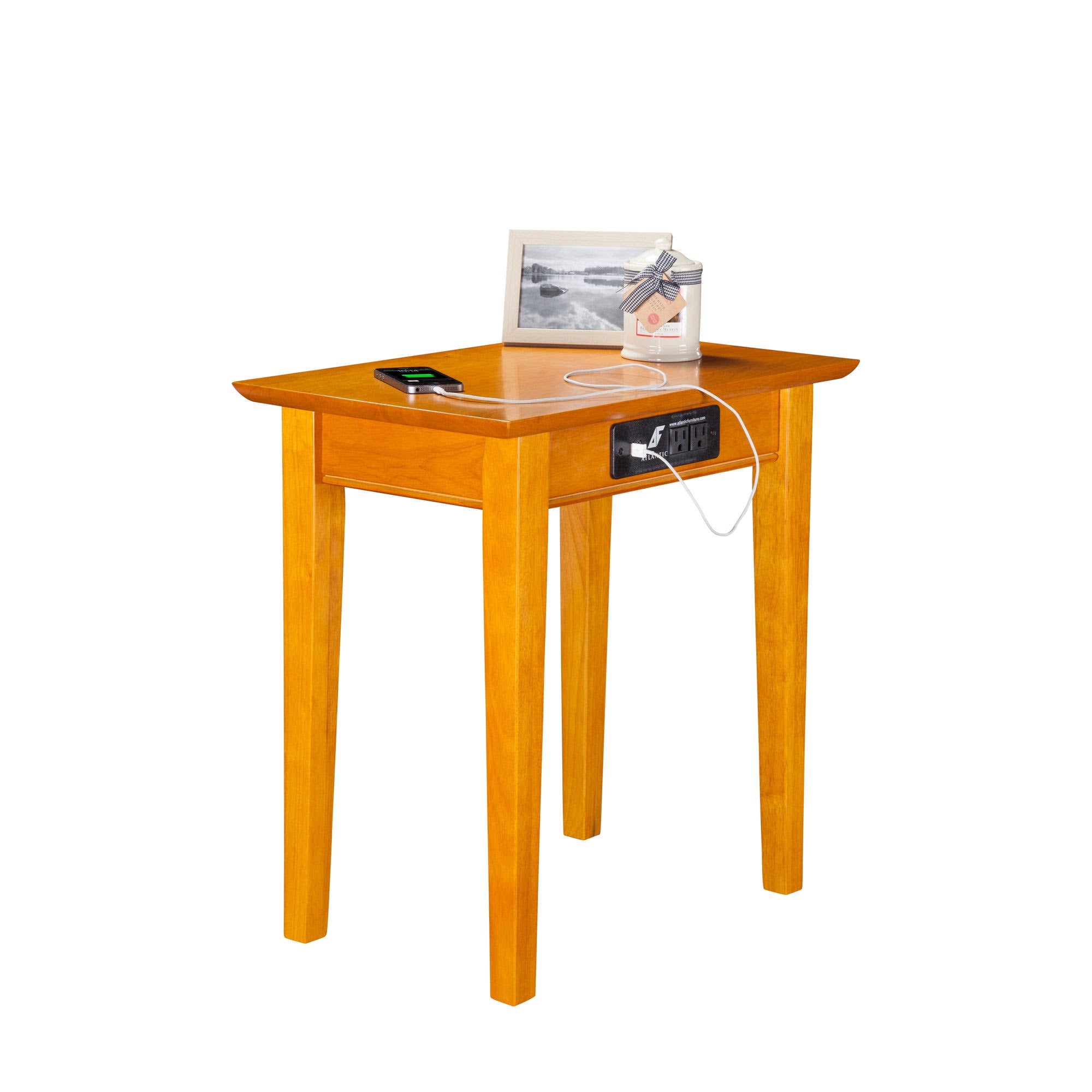 Caramel Latte Shaker Chair Side Table with Charger Z619