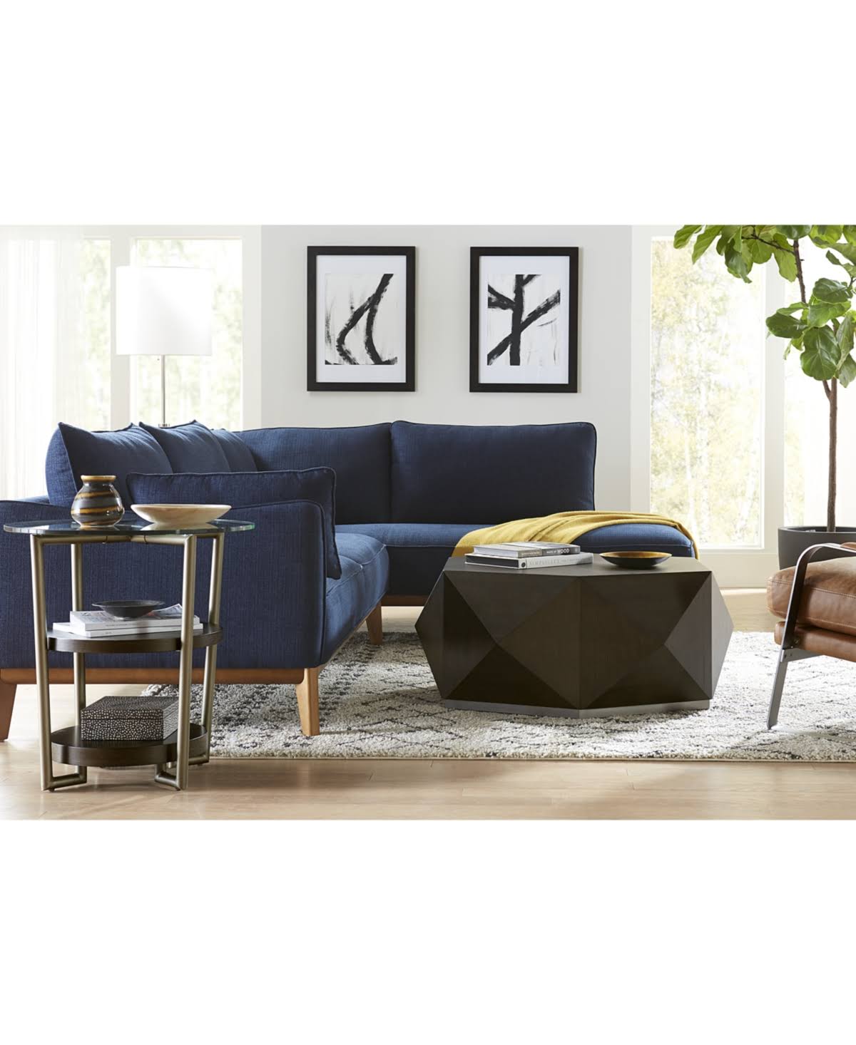 Warm Sable Round Accent Table V8061
