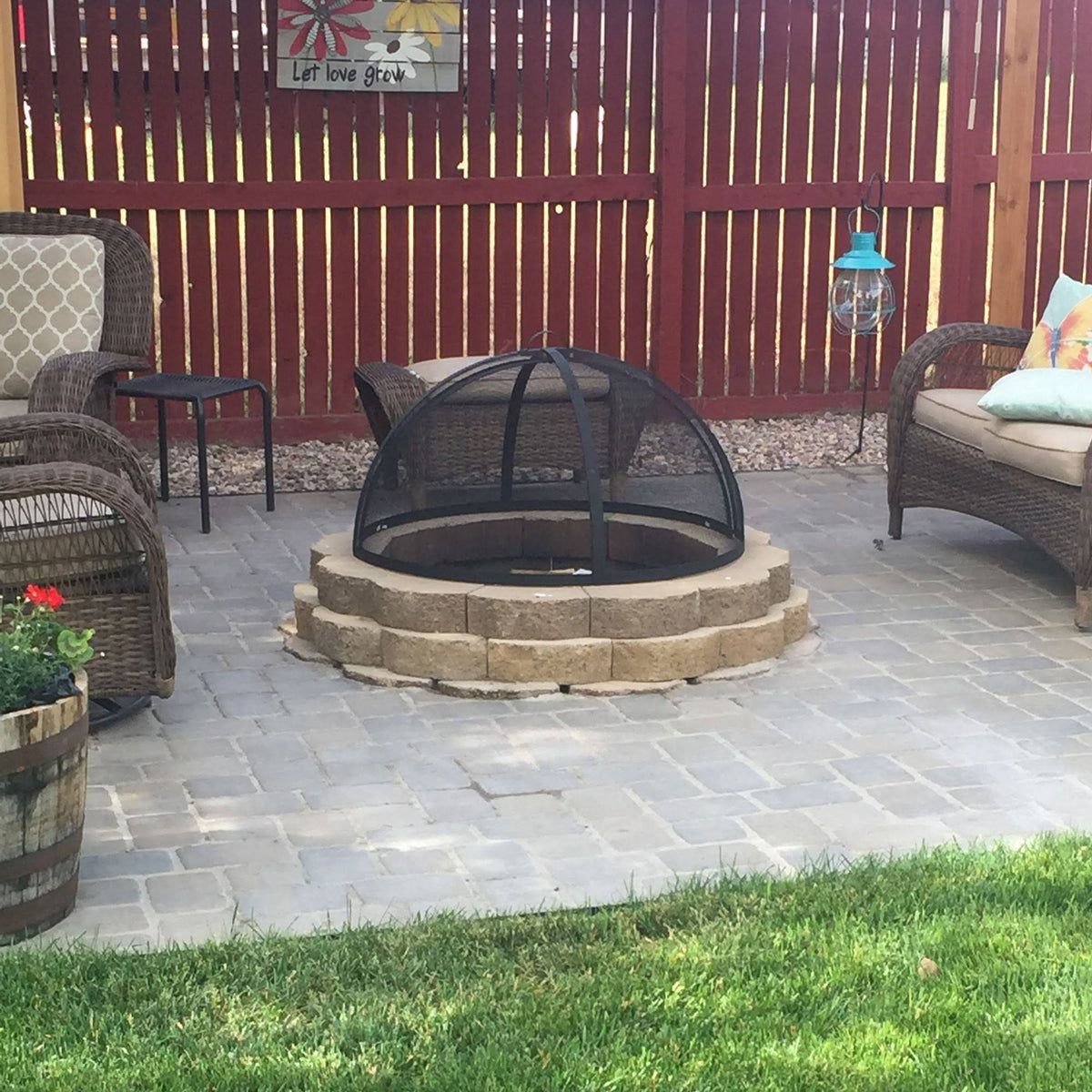 40-Inch Fire Pit Spark Screen P807570