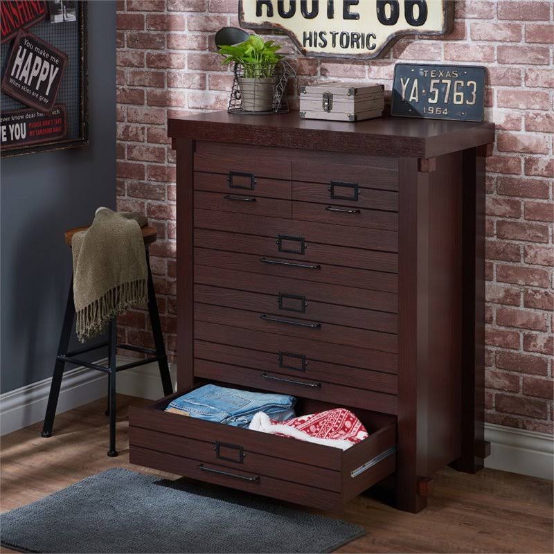 6-Drawer Chest in Espresso Q963111