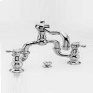 White Lavatory Bridge Faucet Z7207
