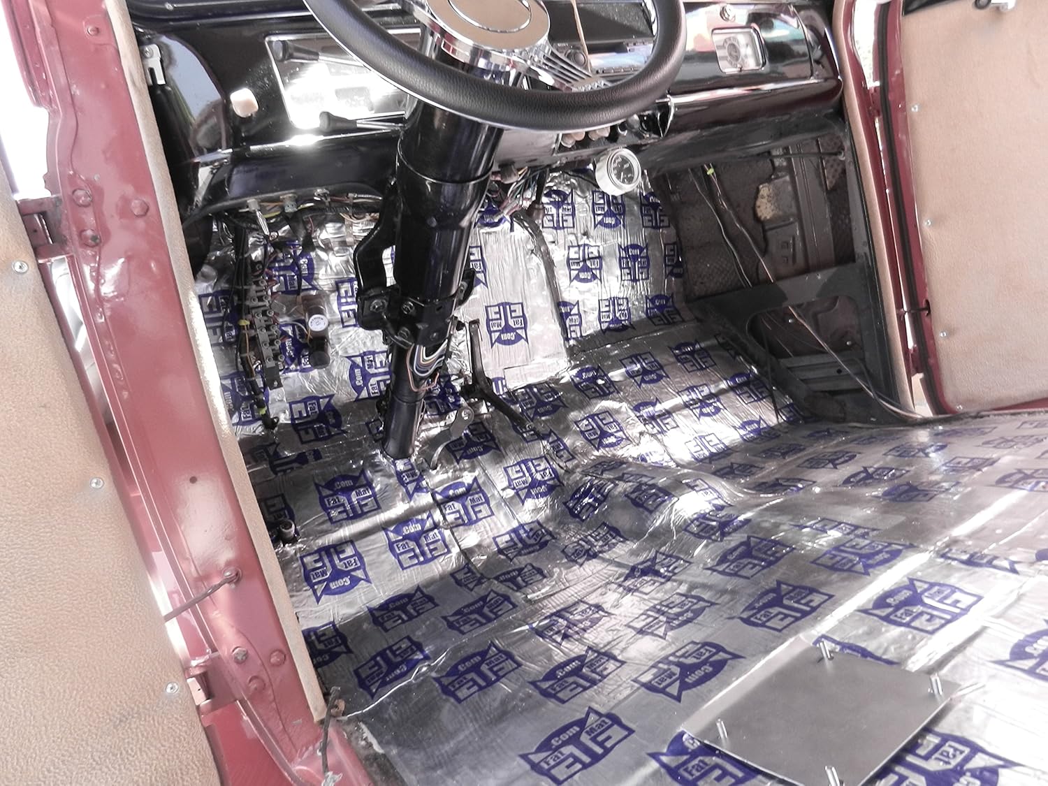 125 Sq Ft x 50 mil Self-Adhesive Sound Deadener with Install Kit G503021