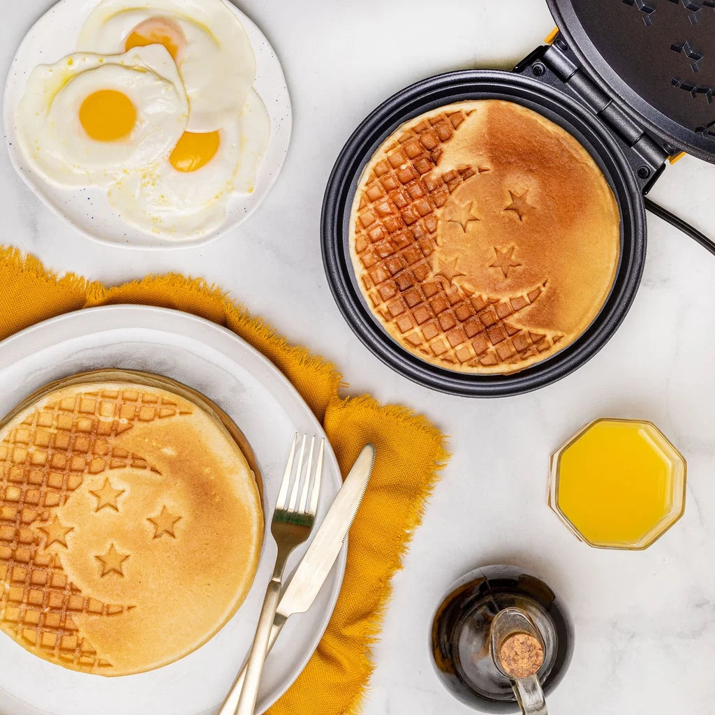 Dragonball Z Waffle Maker W4966