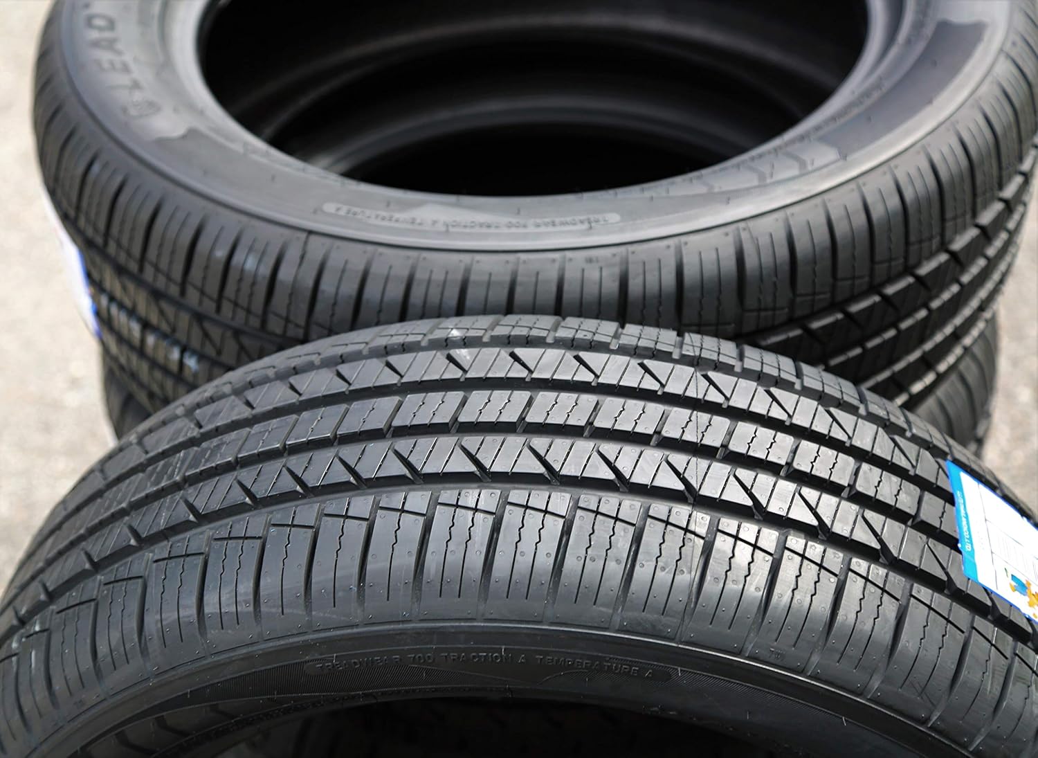225/65R16 All-Season Performance Radial Tire I14032