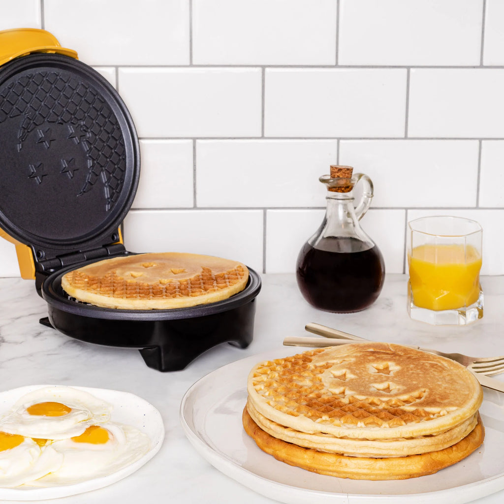 Dragonball Z Waffle Maker W4966