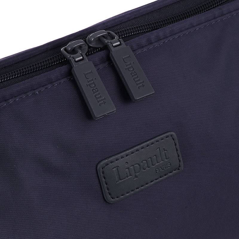 Navy Toiletry Kit W405348